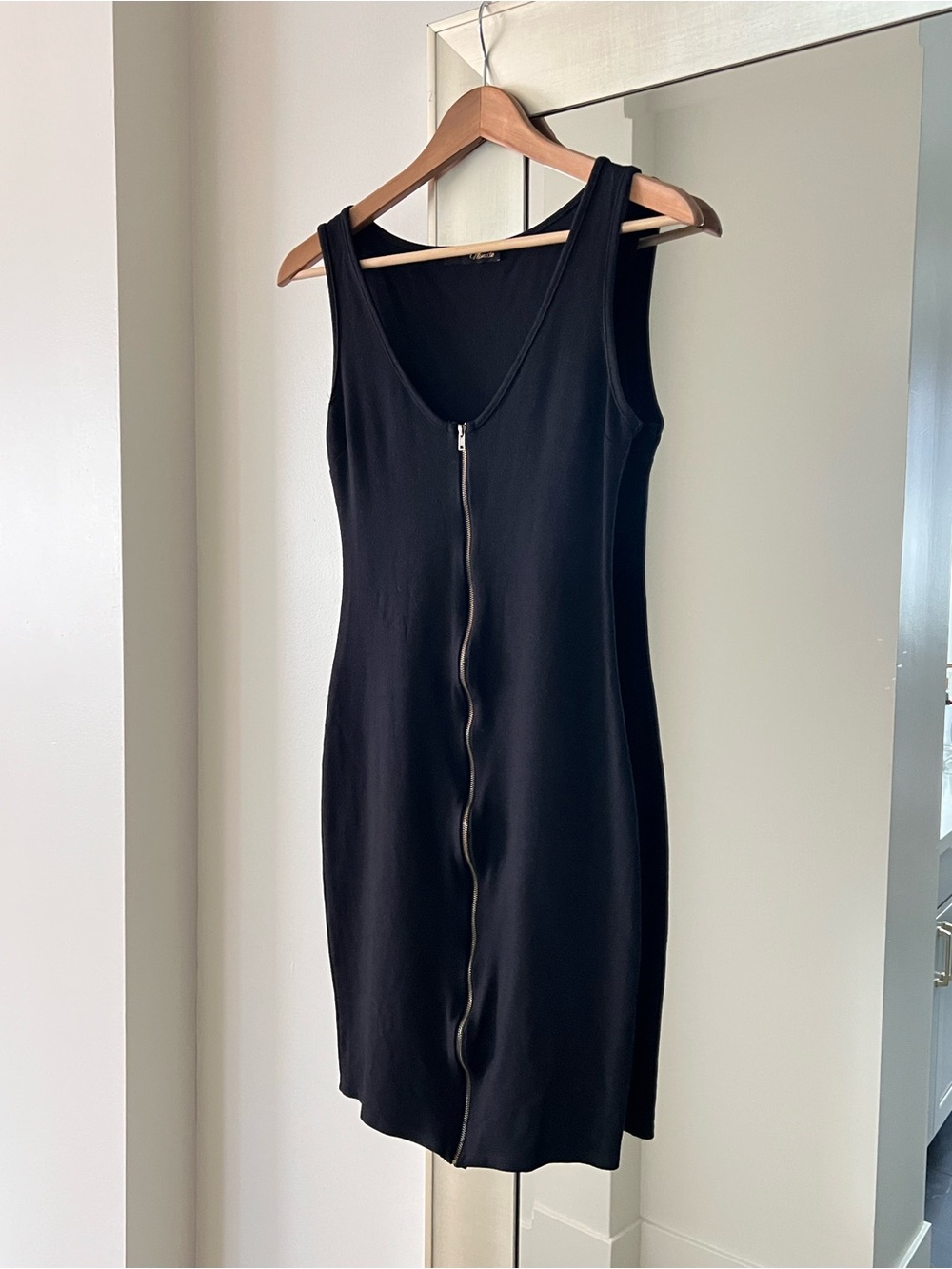 Minette S/M stretch zip up black dress